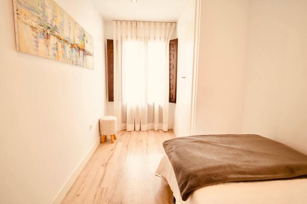 Torre De La Vela 2 Apartment Granada Ngoại thất bức ảnh